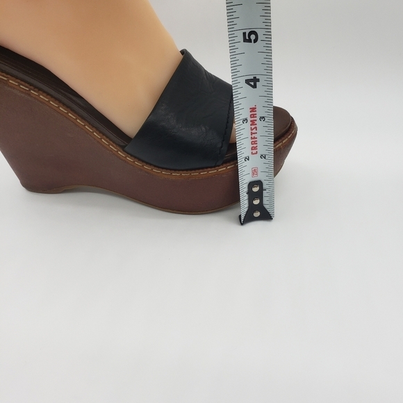 654- Prada Wedge Leather Sandals 37 EU 6.5 US - Picture 4 of 12